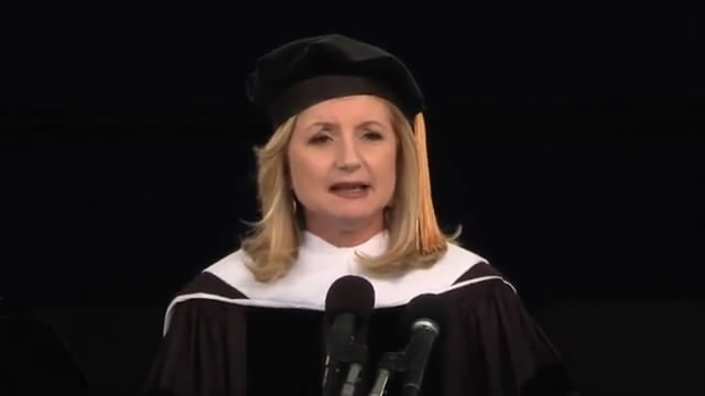 Arianna Huffington's 2013 Smith College Commencement Address/阿丽安娜·哈芬顿史密斯学院2013毕业典礼演讲